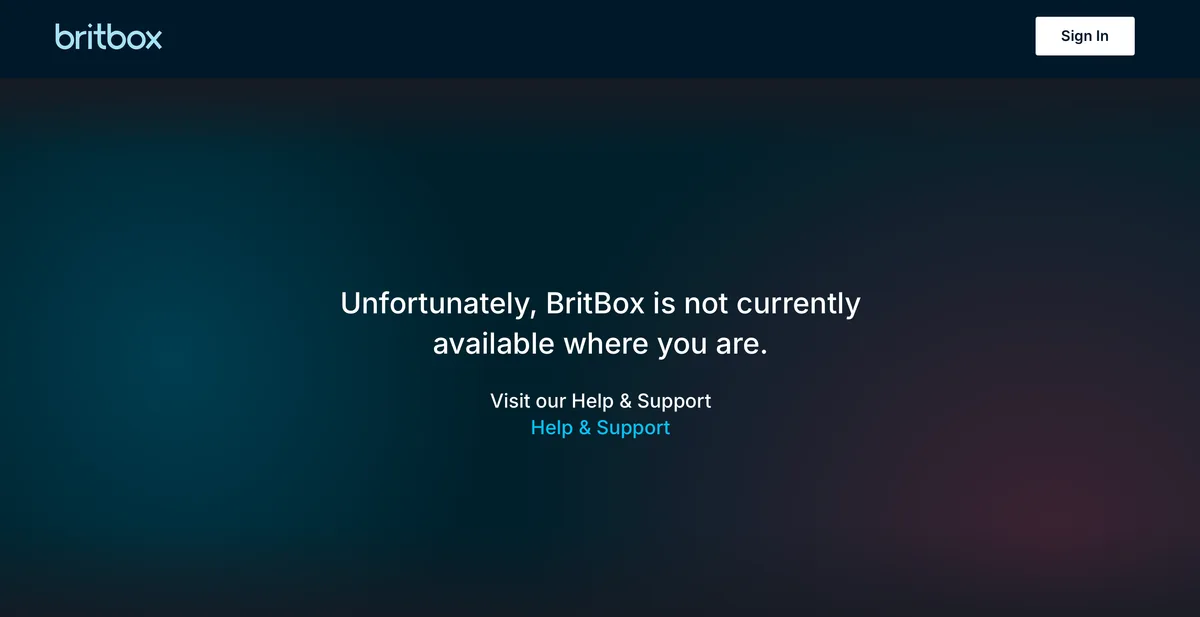 Ein BritBox-Hinweis „in deiner Region nicht verfügbar" auf dem Bildschirm