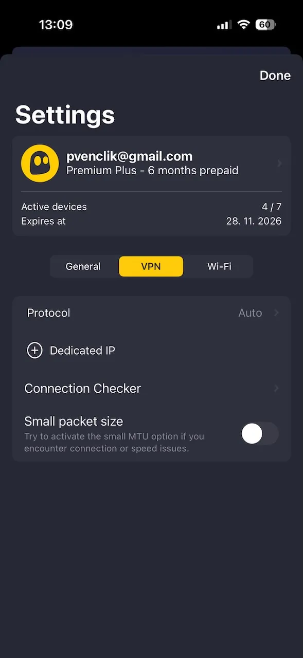 CyberGhost-iPhone-App mit den VPN-Einstellungen, Protokoll und Dedicated IP