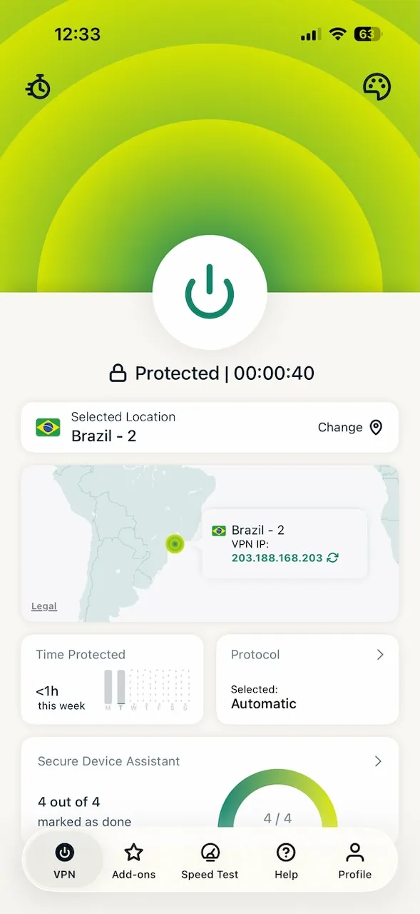 Aplikace ExpressVPN pro iPhone připojená k serveru v Brazílii zobrazená na mapě Jižní Ameriky