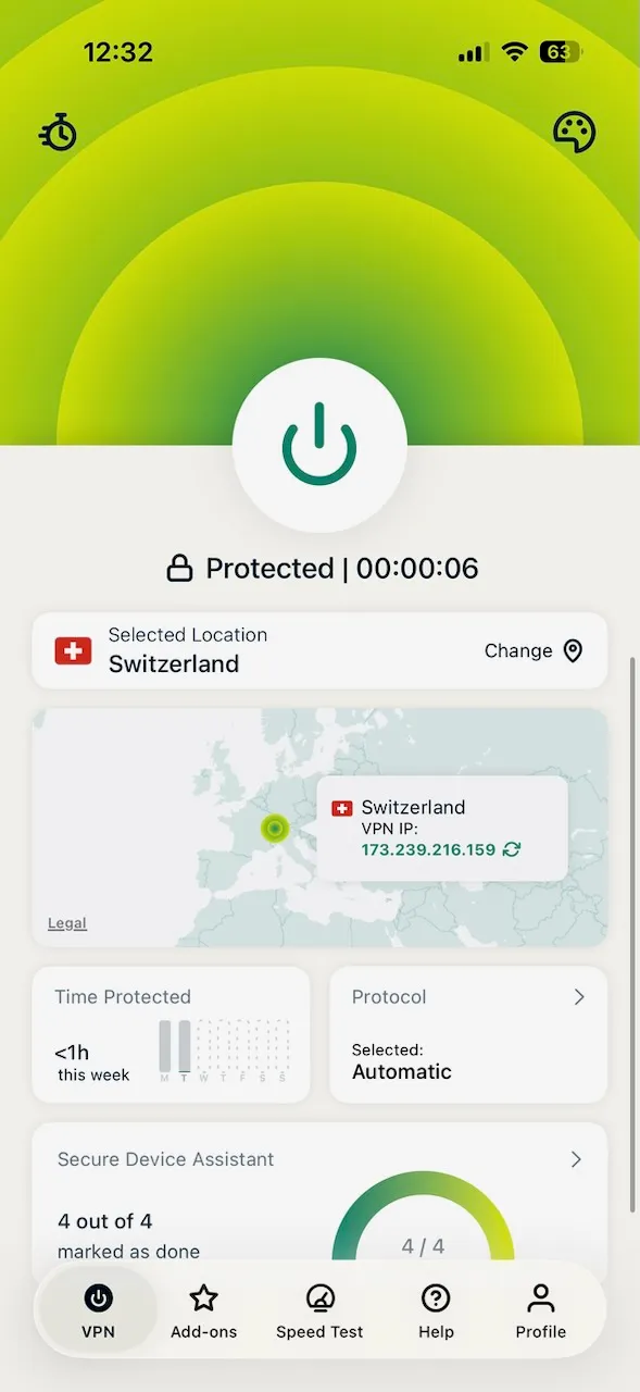 Aplikace ExpressVPN pro iPhone připojená k serveru ve Švýcarsku