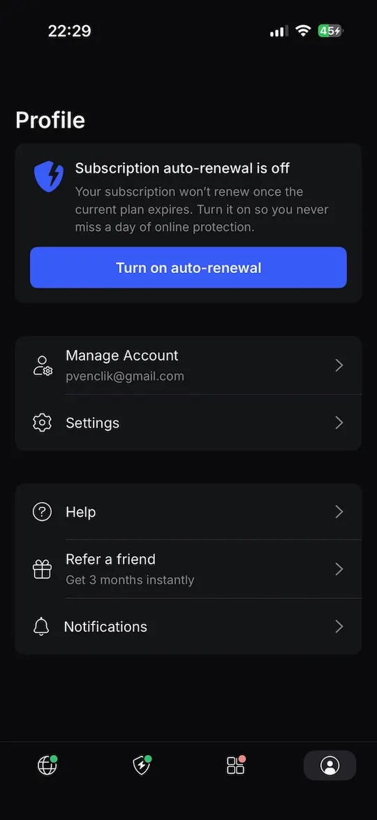 Obrazovka účtu v aplikaci NordVPN pro iPhone s profilem a nastavením automatického obnovení