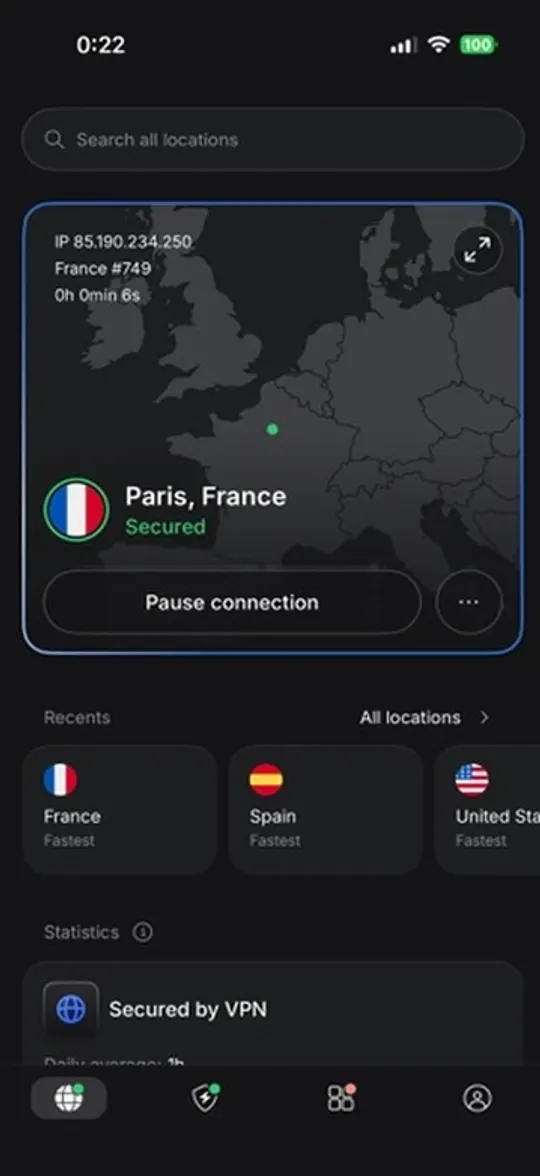 Aplikace NordVPN pro iPhone připojená k serveru v Paříži