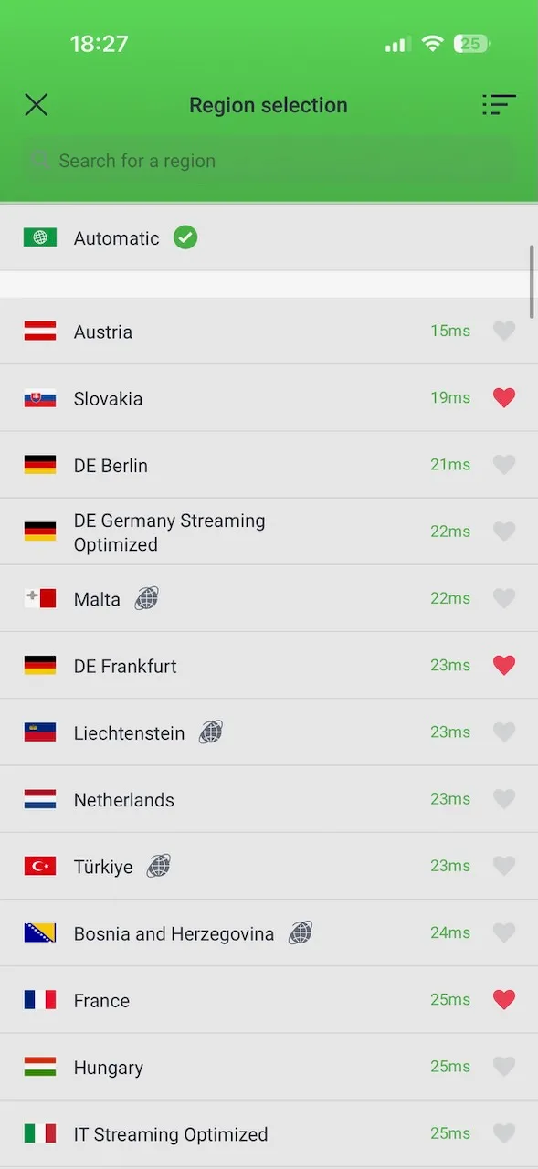 Application Private Internet Access pour iPhone avec la sélection de régions et des serveurs européens avec la latence
