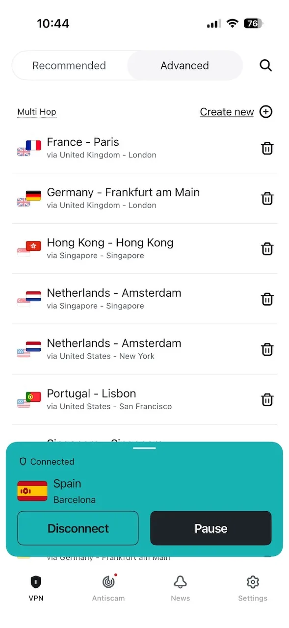 Připojení MultiHop v aplikaci Surfshark pro iPhone připojené k Barceloně