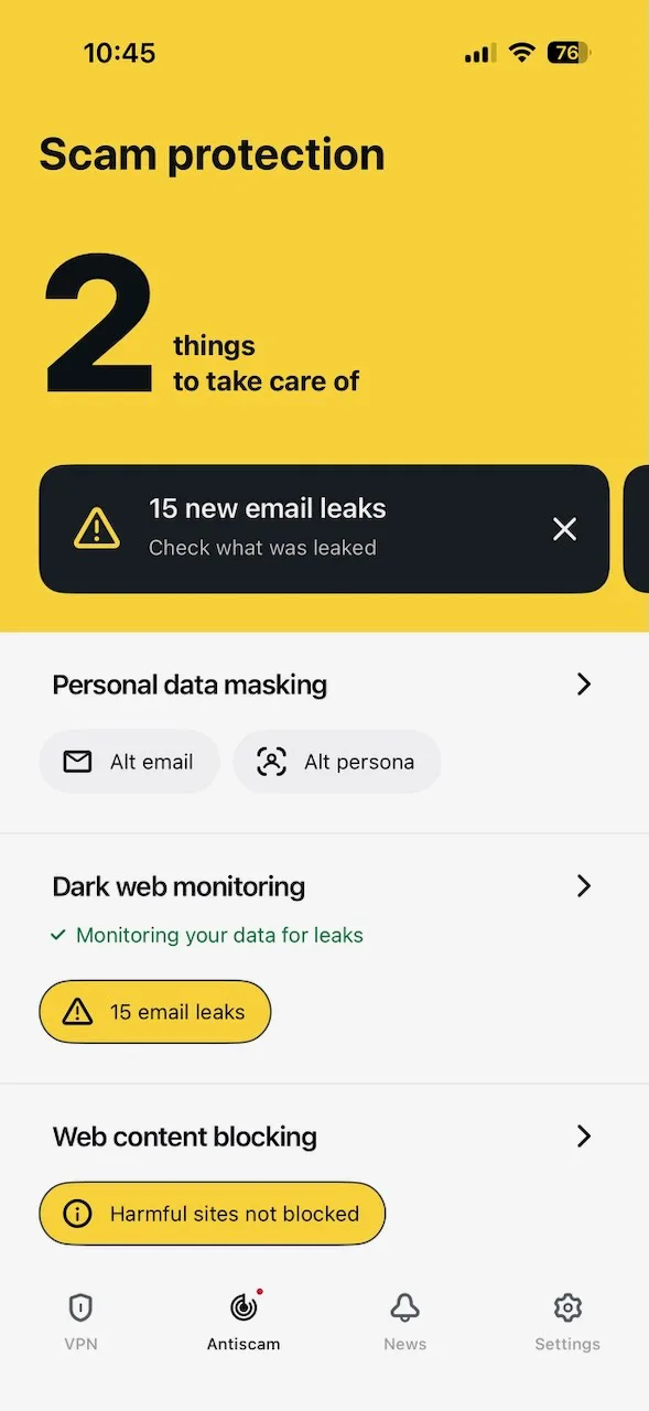 Ochrana před podvody v aplikaci Surfshark pro iPhone s hlídáním úniků dat a dark webu